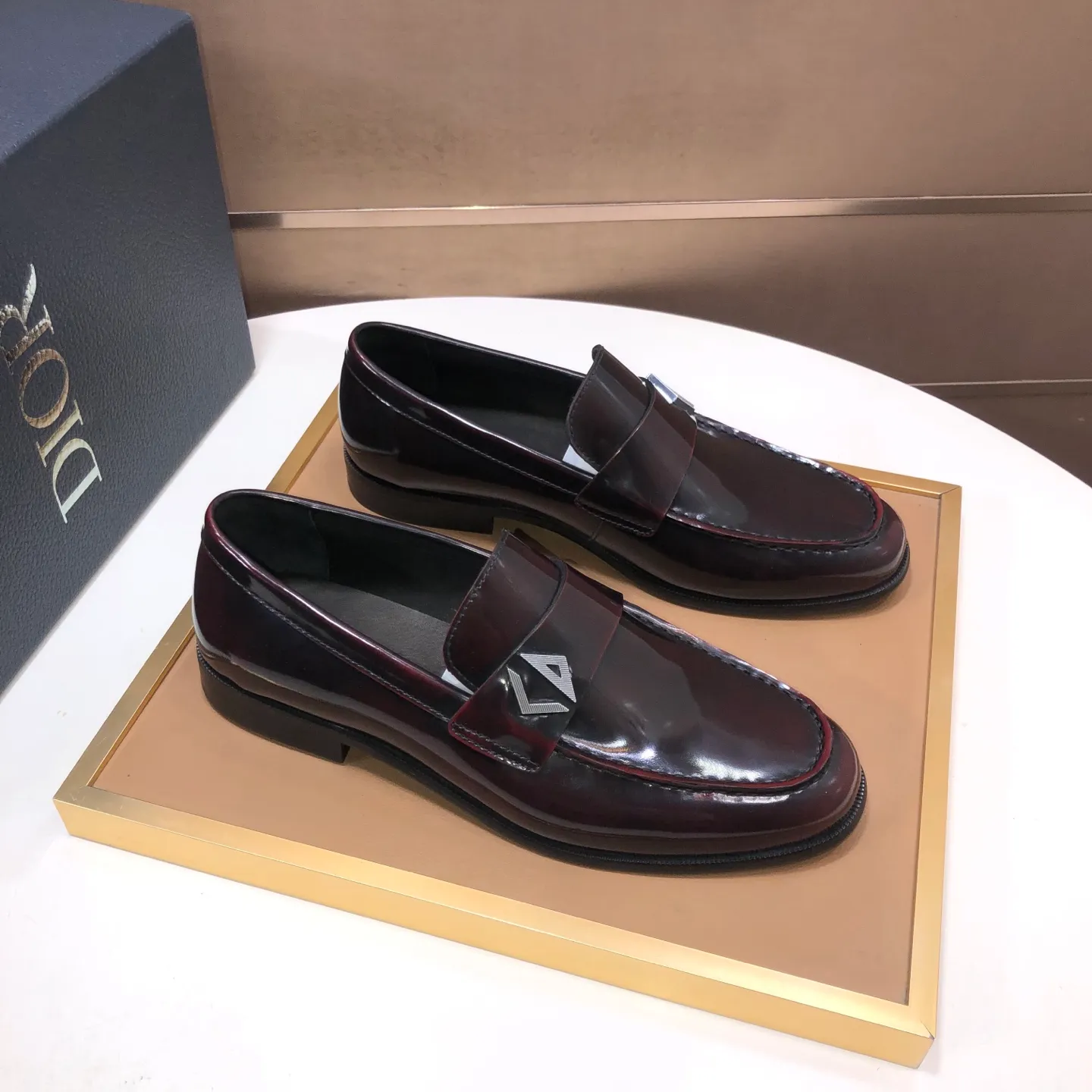 Men's shoes 💰580💰[Dior] (water-dyed cowhide lining) Dior original 1:1 high-quality factory, imported original materials, imported raw cowhide, water-dyed cowhide lining, original TPU outsole, code number: 39-44 (45 customized)